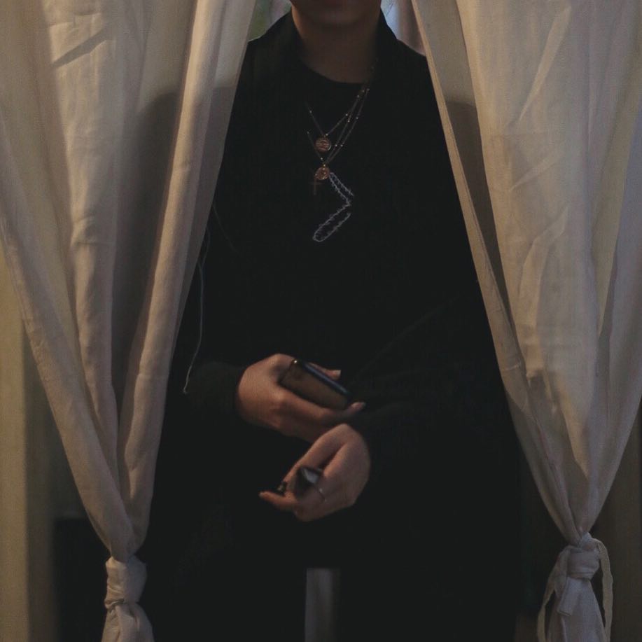 Customer wearing Sumo Vintage